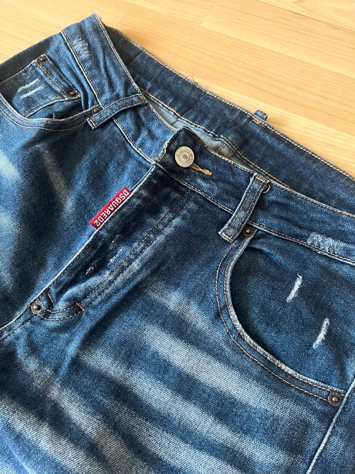 Blaue Jeans Dsquared 2 Gr. 33 weite in Wuppertal