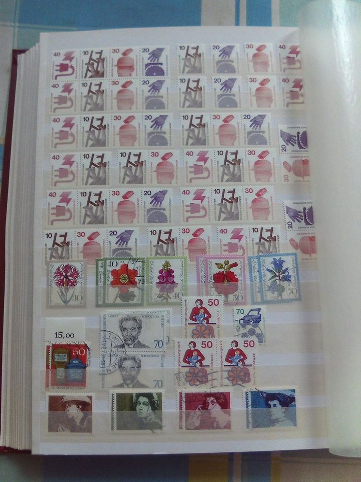 Deutschland,Briefmarken im Album,bitte ansehen.............. in Horn-Bad Meinberg