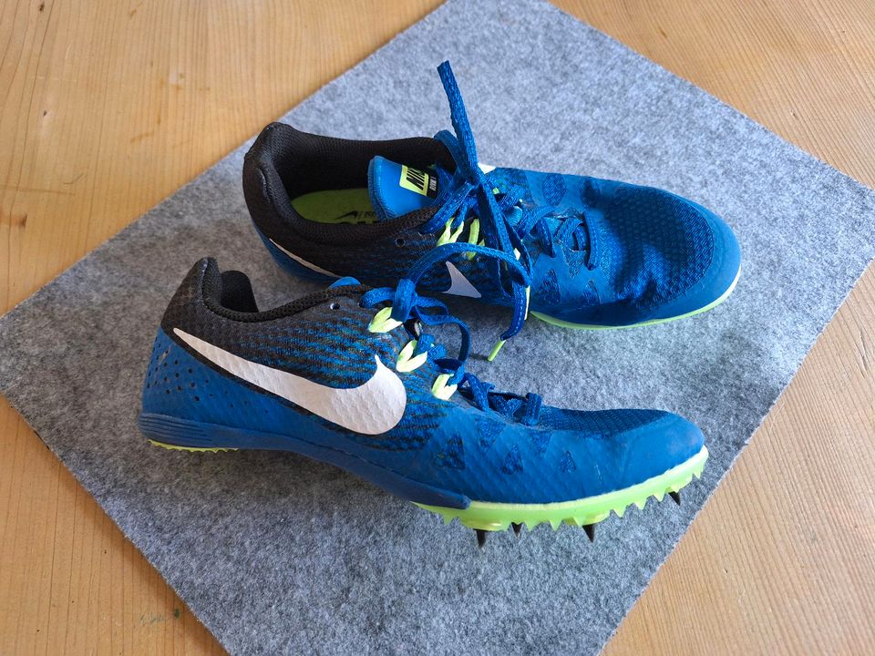 Nike Spikes Leichtathletik Gr. 38,5 in Nümbrecht