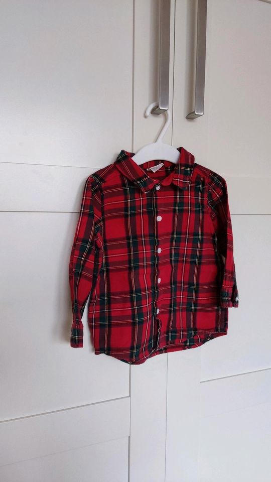 Lieblingsshirt 86 H&M rot Holzfällerhemd Junge in Bad Homburg