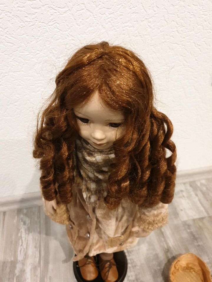 Künstlerpuppe 50cm locken in Solms