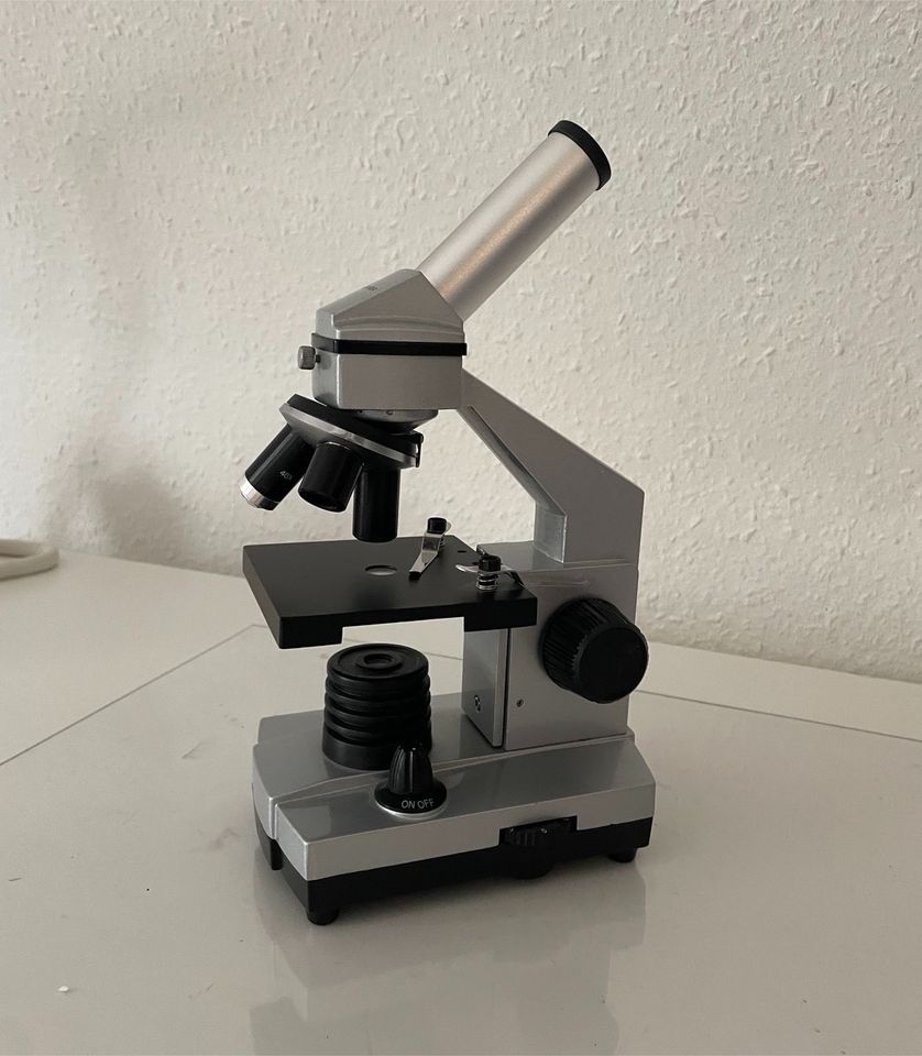 Mikroskop + Zubehör in Freiburg im Breisgau