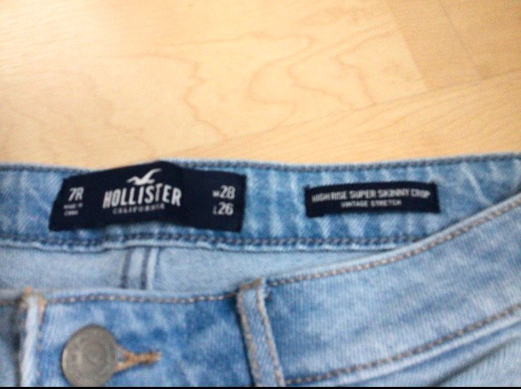 Hollister Jeans 28 Länge 26 in Warthausen