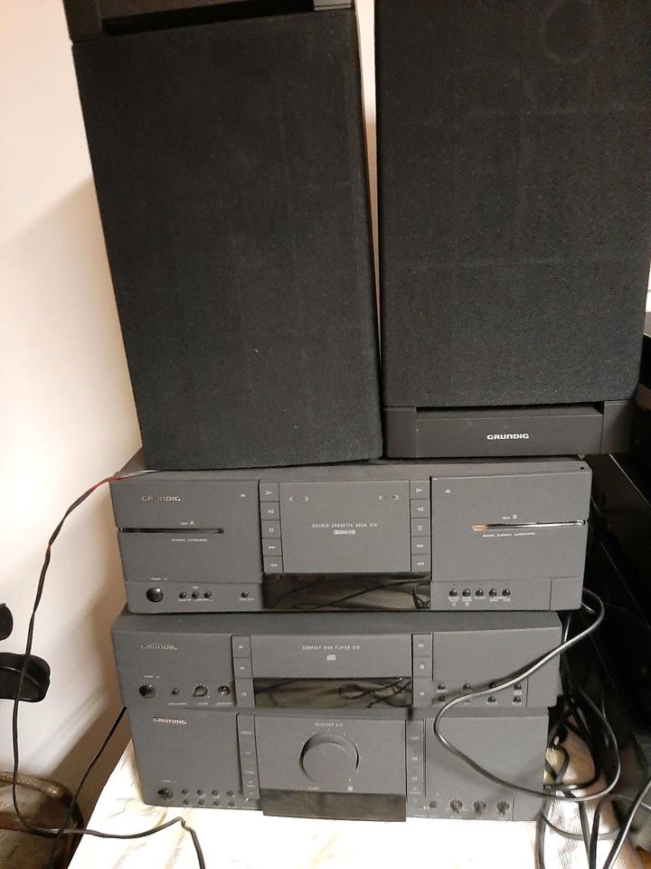 Grundig Stereoanlage R 210 mit Boxen in Olching