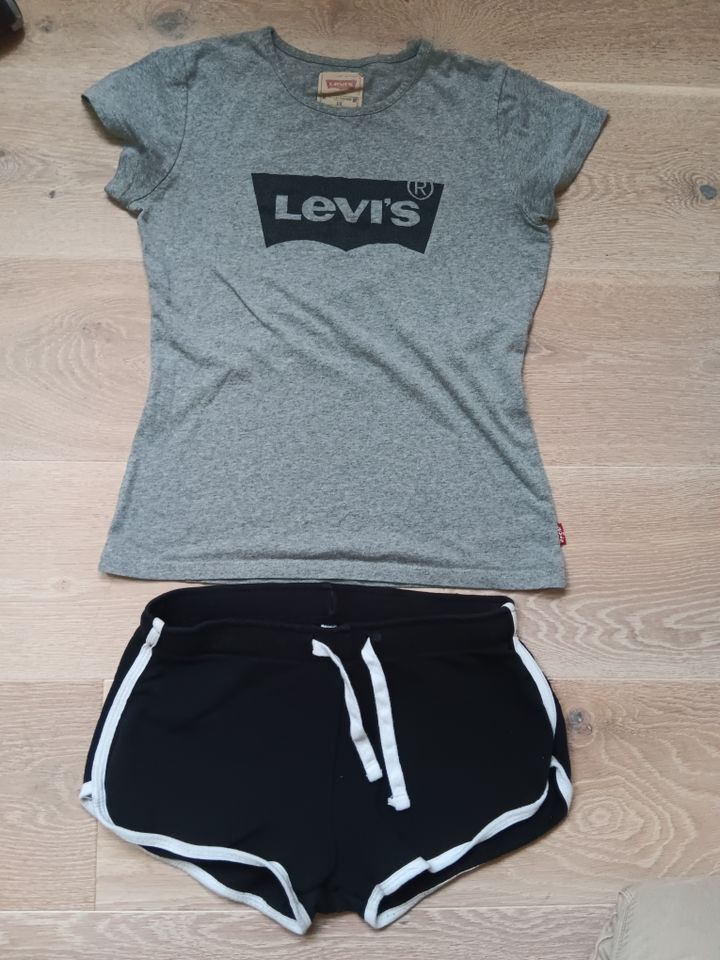 Kurze Hose + T-Shirt Gr. XS in Rottenburg am Neckar