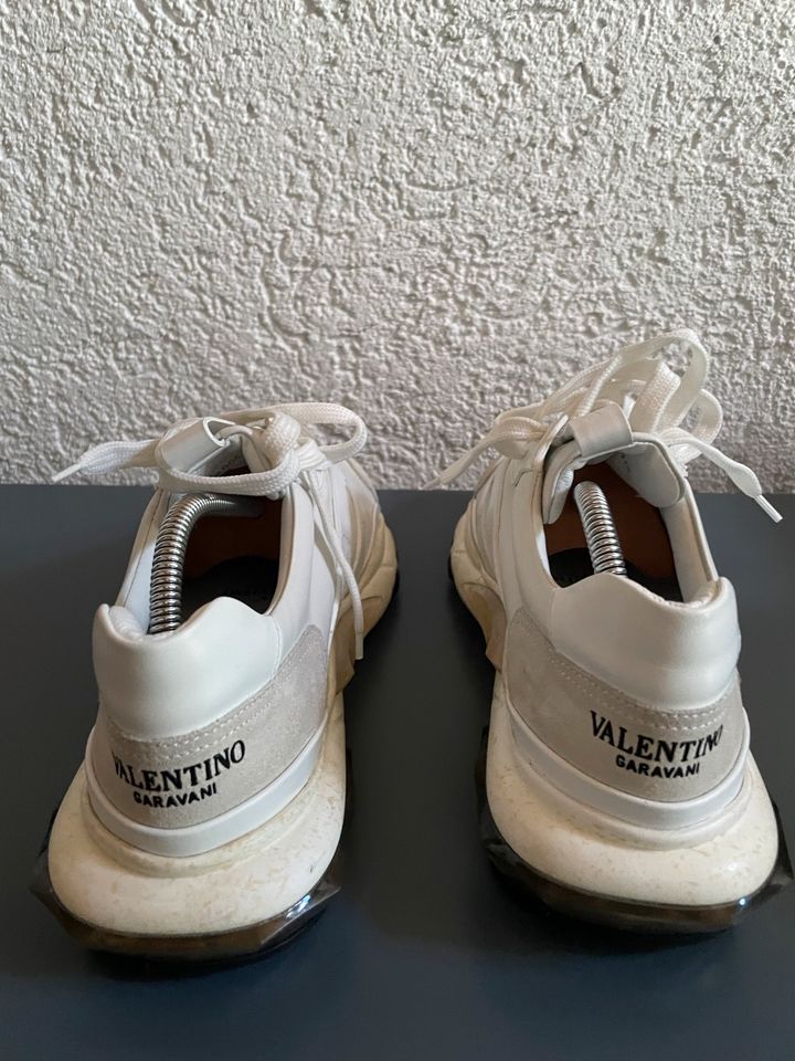 Valentino Sneaker in Mutterstadt