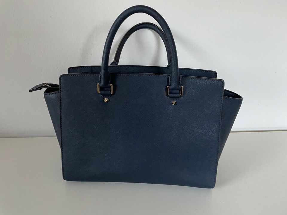 Michael Kors Tasche Selma blau large mit Schutzhülle in Sprockhövel