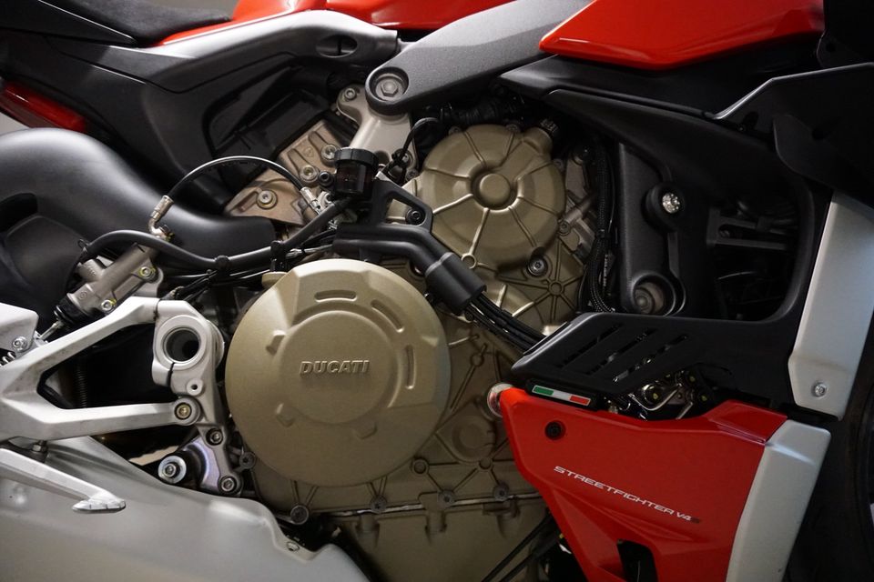 Ducati Streetfighter V4S in München