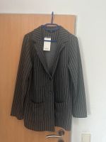 Blazer grau weiße Streifen L 44/46 Neu mit Etikett Nordrhein-Westfalen - Enger Vorschau