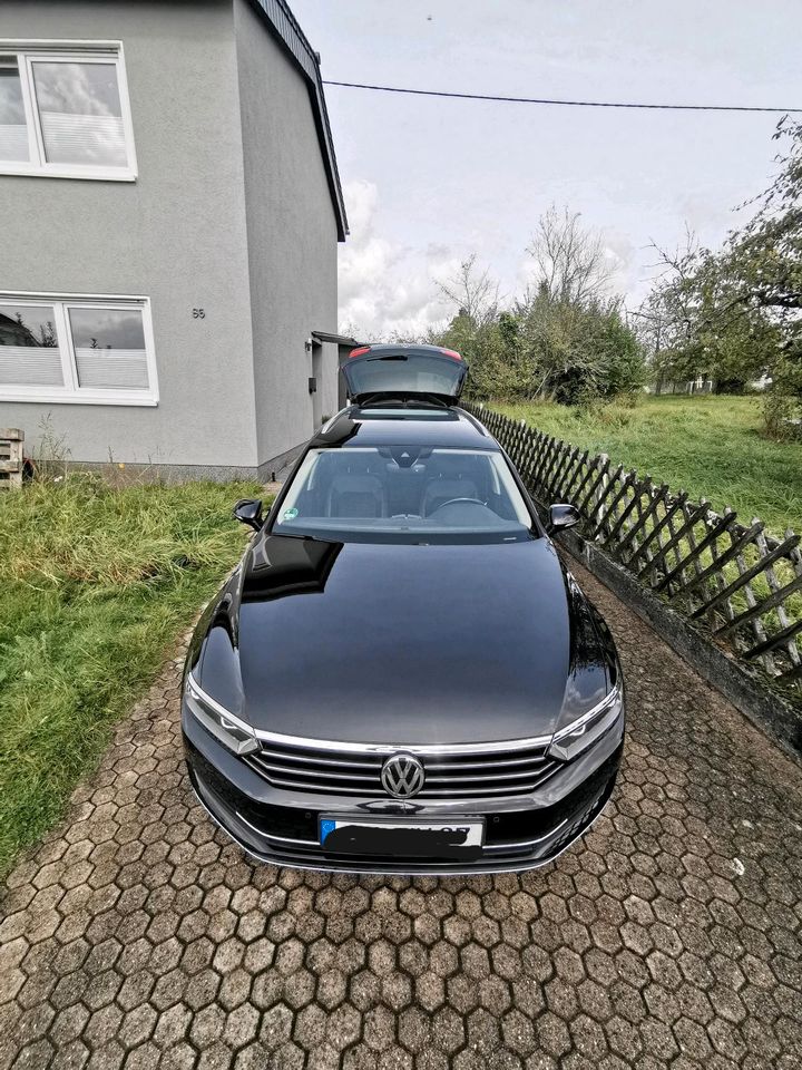 VW Passat Variant 2.0 TDI Highline DSG HU NEU AHK/Navi/Kamera in Schiffweiler