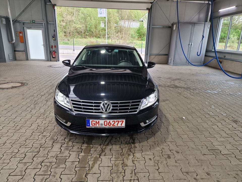 VW PASSAT CC 2013 140 PS DIESEL in Gummersbach