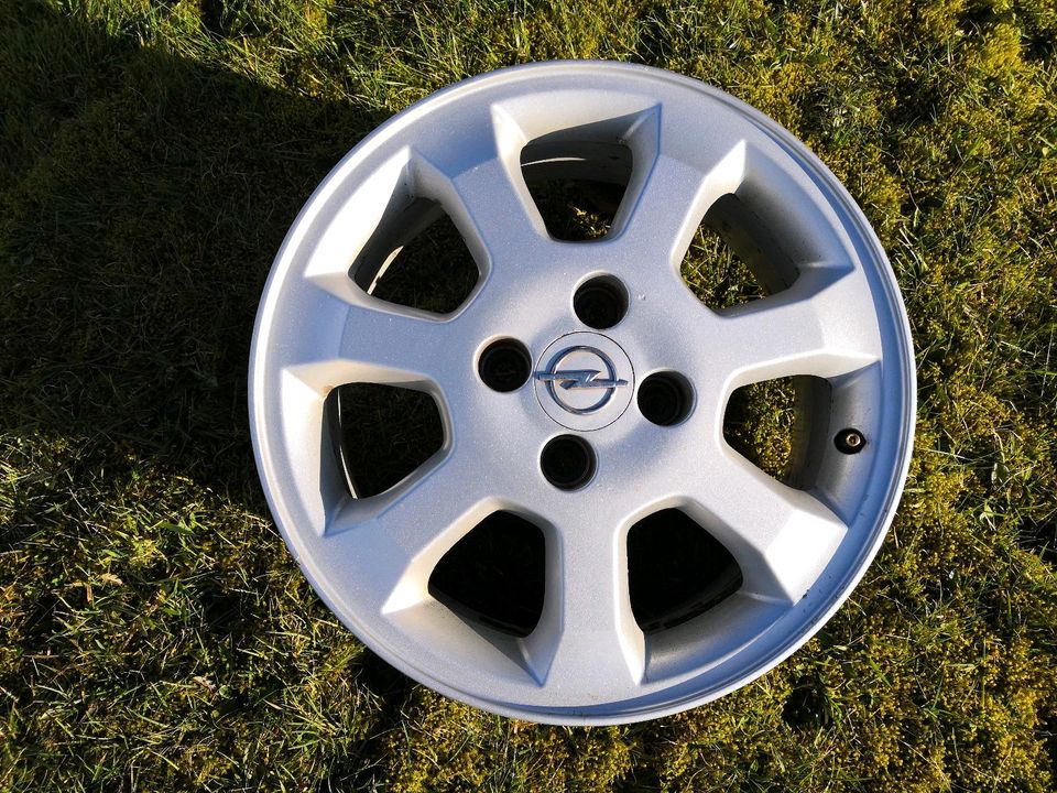 Opel Astra G 15 Zoll Alufelgen 4x100 15 196 60 Corsa Vectra Tigra in  Rheinland-Pfalz - Beuren (Hochwald) | Reifen & Felgen | eBay Kleinanzeigen  ist jetzt Kleinanzeigen