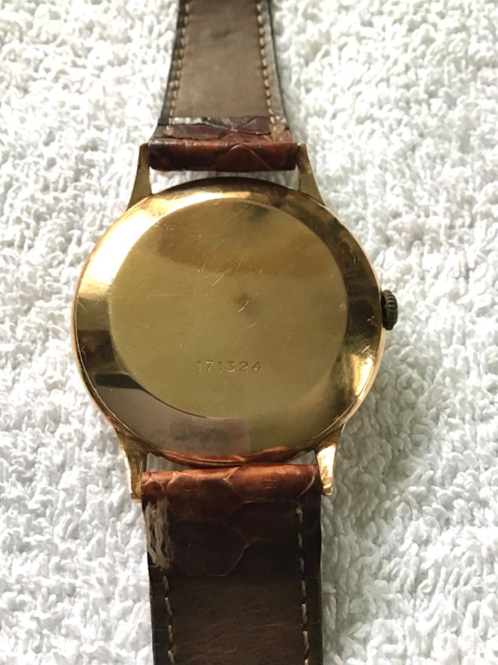 Armbanduhr: DOXA - Swiss Made, 585er Gold, 50er / 60er Jahre in Aachen