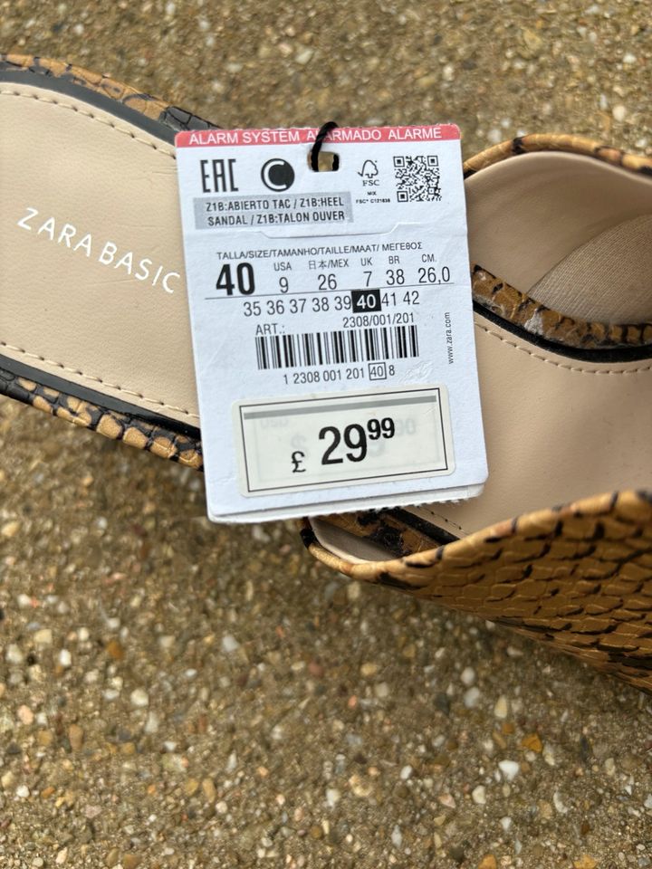 Schuhe Zara neu Gr. 40 Schlangenmuster neu in Dossenheim