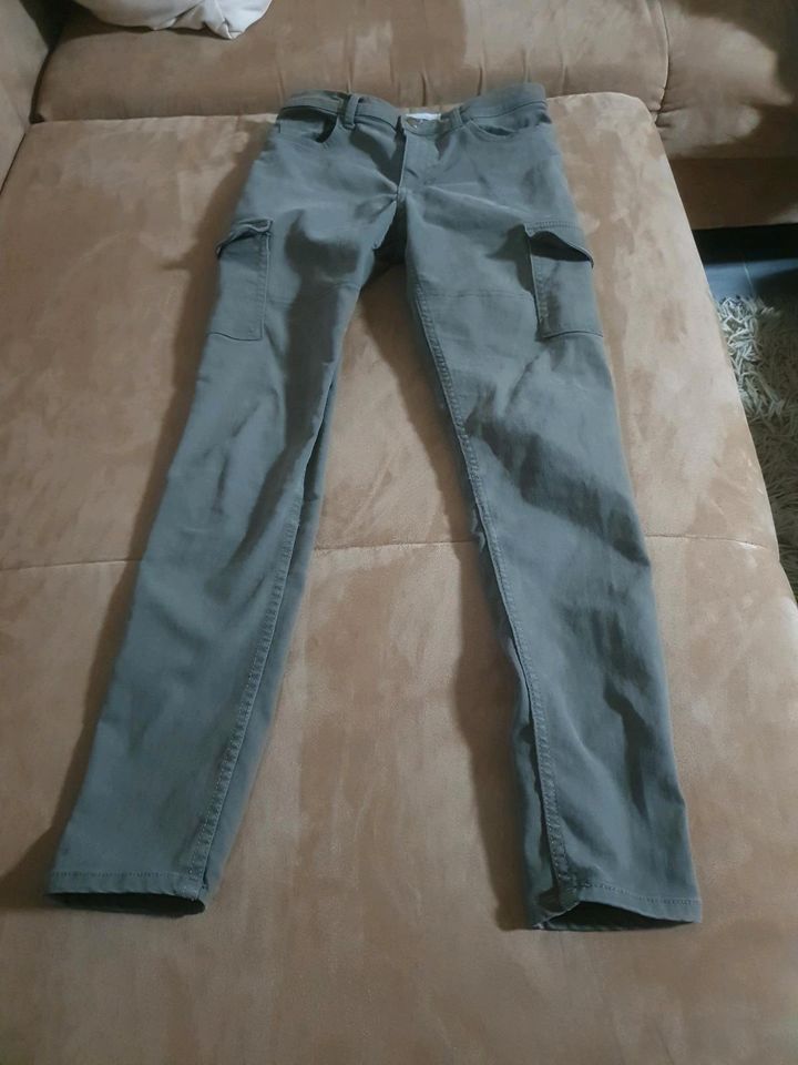 Jeans Set, Gr. 146/152, Mädchen, 5 Stück in Laupheim