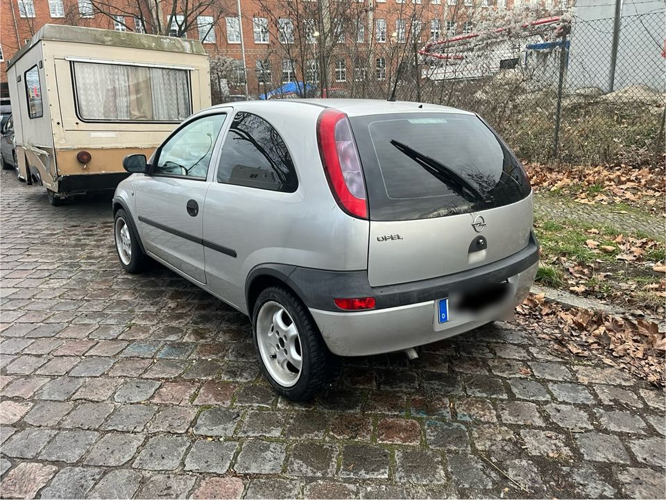 Opel Corsa C Neue Tüv in Berlin