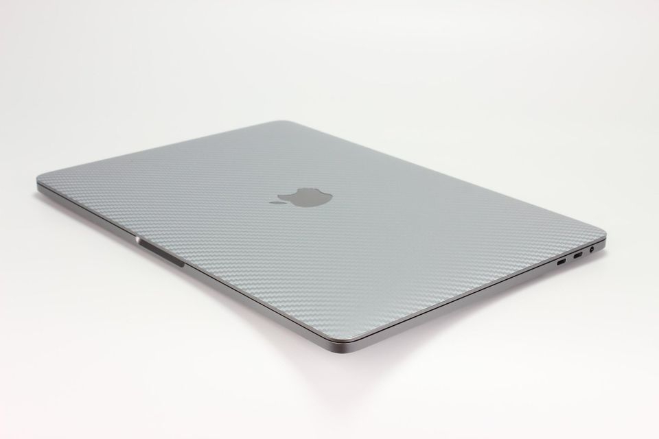 Apple MacBook Pro13,2 A1706 (2017) 13,3"  i7-7567U 16GB 1TB in Mettenheim