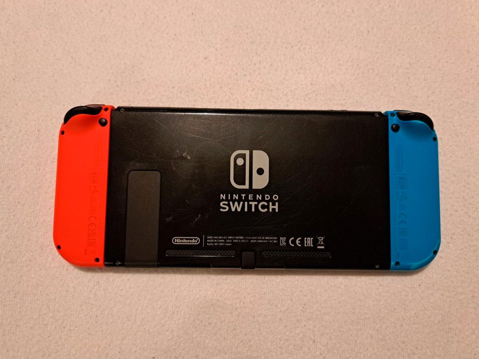 Nintendo Switch Spiele-Konsole V2 in Bad Füssing