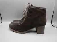 ARA Leder Stiefeletten Velour Braun Gr. 38,5 Neuwertig! Hessen - Rodgau Vorschau