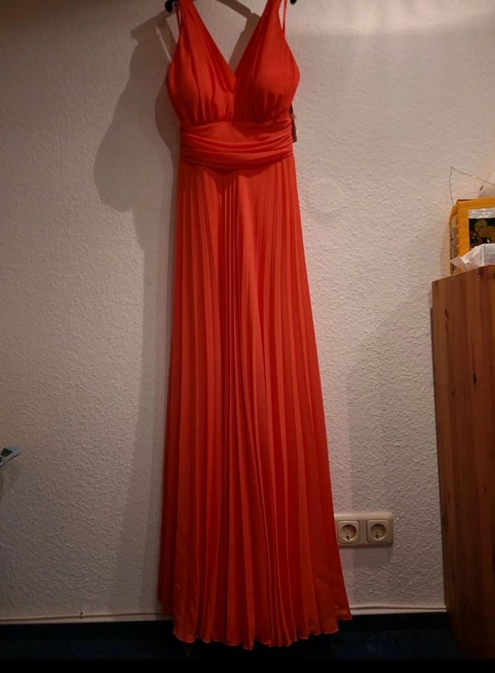 Abendkleid lang Ashley Brooke von Heine NEU in Vienenburg