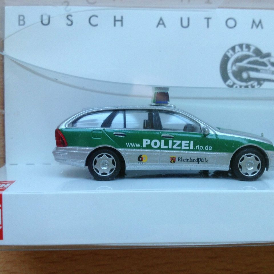 Busch Modelle, Mercedes-Benz C-Klasse, Polizei-Set, 1:87 in Freising