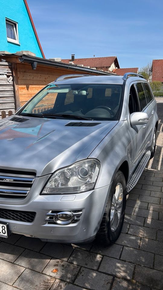 Mercedes GL 320 Top Zustand, Offroad Paket, AHK in Geretsried