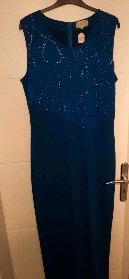 Abendkleid der Marke Ascia, Gr. 42, mittelblau in Niedersachsen - Aurich |  eBay Kleinanzeigen ist jetzt Kleinanzeigen