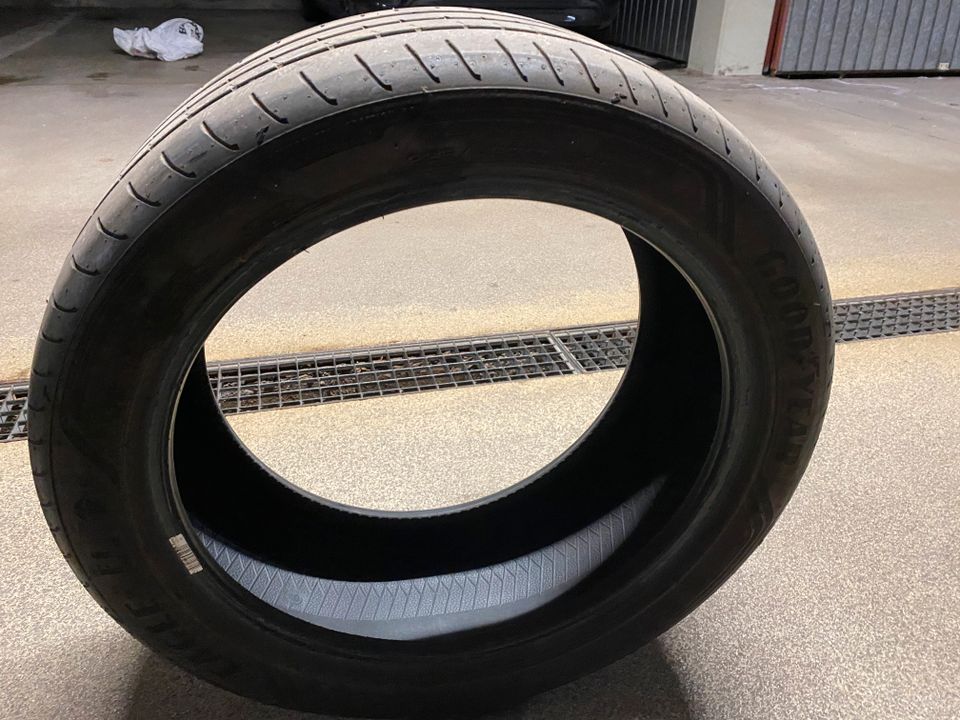 Sommer-Autoreifen von Goodyear für 1er BMW gebraucht in München