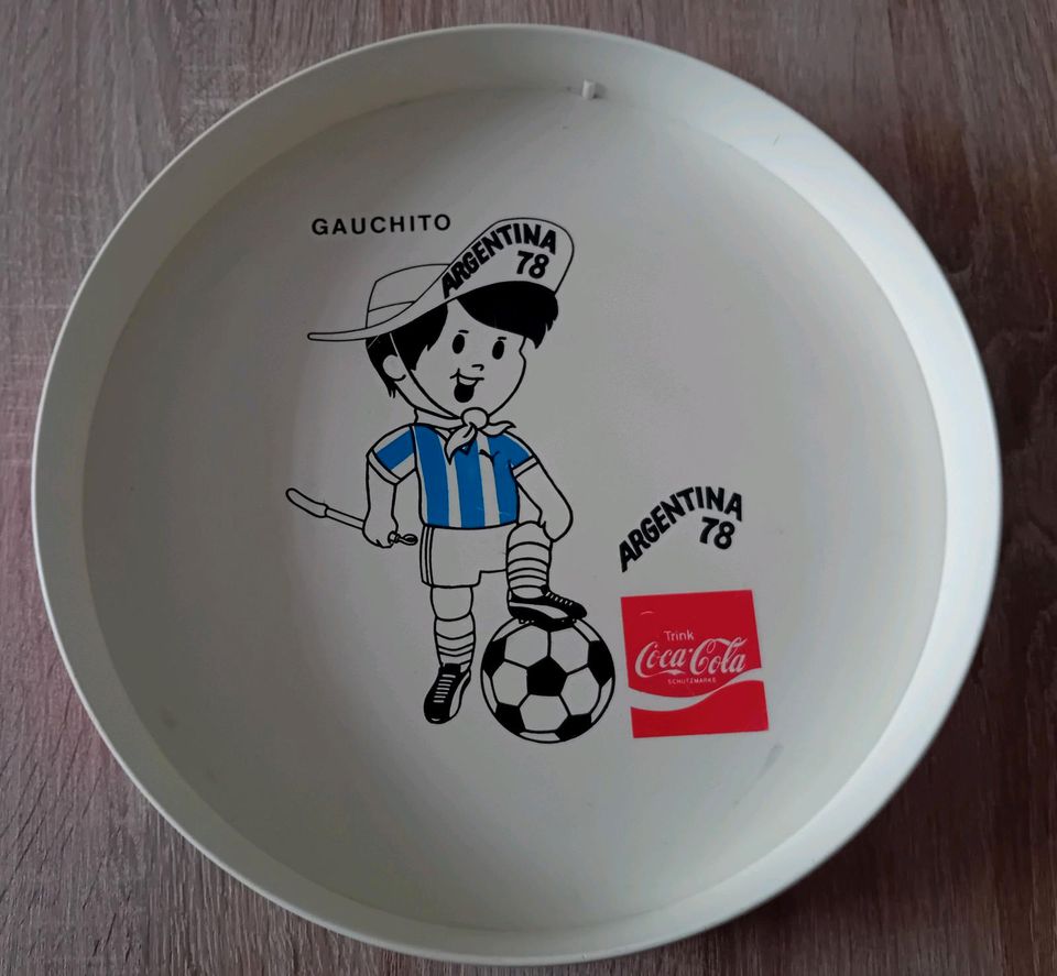 Fußball WM 1978 Tablett Sammlerstück Gauchito Coca Cola in Limburg