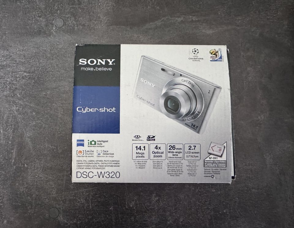 Sony Cybershot DSC-W320 Digitalkamera Zeiss 14.1MP 4x Zoom in Prötzel