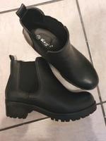 Damen Schuhe von Kayla in Größe 37 NEU Niedersachsen - Stelle Vorschau