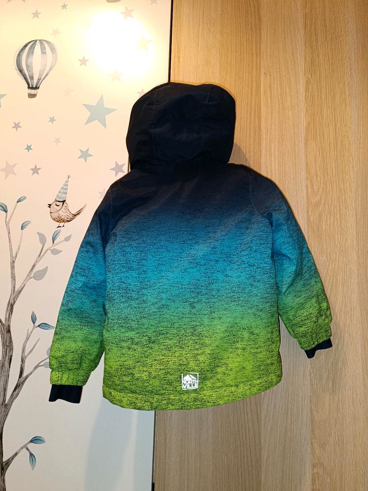 Skijacke Schneejacke 104 Northville Regenbogen c&a in Itzehoe