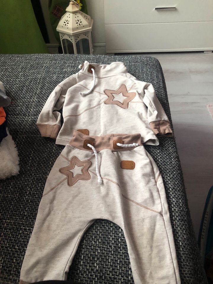 Baby Anzug in Meyenburg