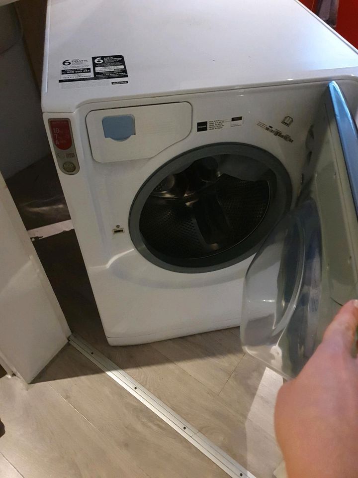 Waschmaschine mit Trockner Ariston defekt in Essen