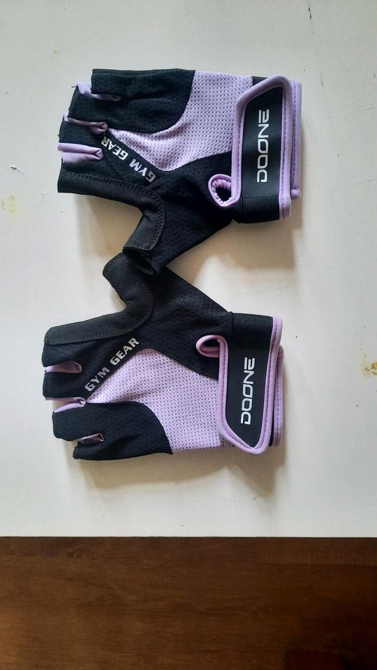 Spandex stretch fabric training gloves in Düsseldorf