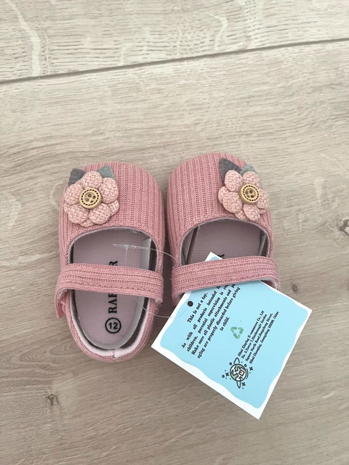 Neu Baby Mädchen Schuhe rosa gr. 21 Taufe Hochzeit in Wabern