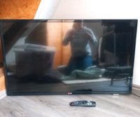 LG Fernseher mit Wandhalterung Nordrhein-Westfalen - Lotte Vorschau