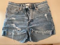 Hose Jeans Hose kurz von H&M Hessen - Kelsterbach Vorschau