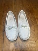 Tod’s Damen Mokassins / Loafer – weißes Leder – Größe 39 Nordrhein-Westfalen - Krefeld Vorschau