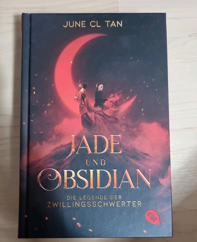Hardcover Sonderausgabe "Jade und Obsidian" von June Cl Tan in Schrobenhausen