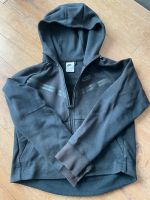 Nike Tech Jacke XS Sport Outdoor Sachsen-Anhalt - Magdeburg Vorschau