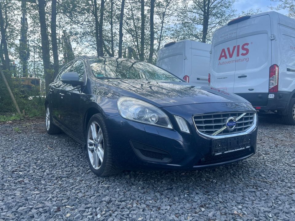Volvo V60 D4 AWD Geartronic Edition Pro Edition Pro in Hünfeld