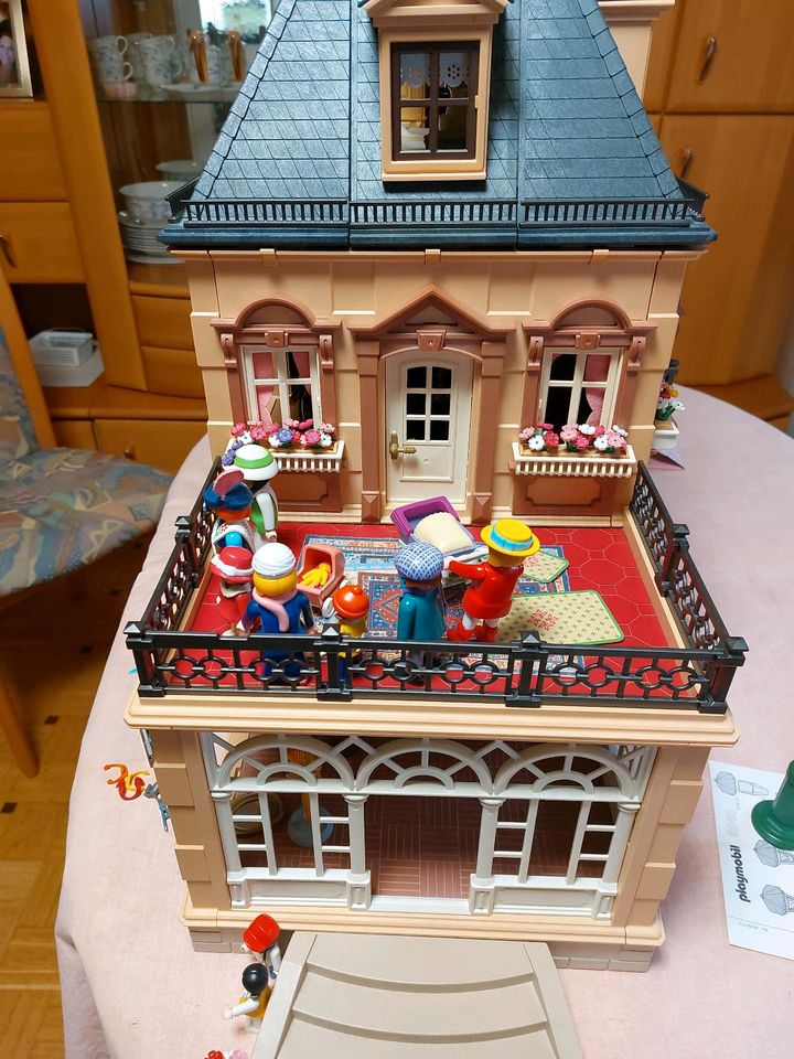 Playmobil Haus 5300 mit viel Zubehör in Herrenberg