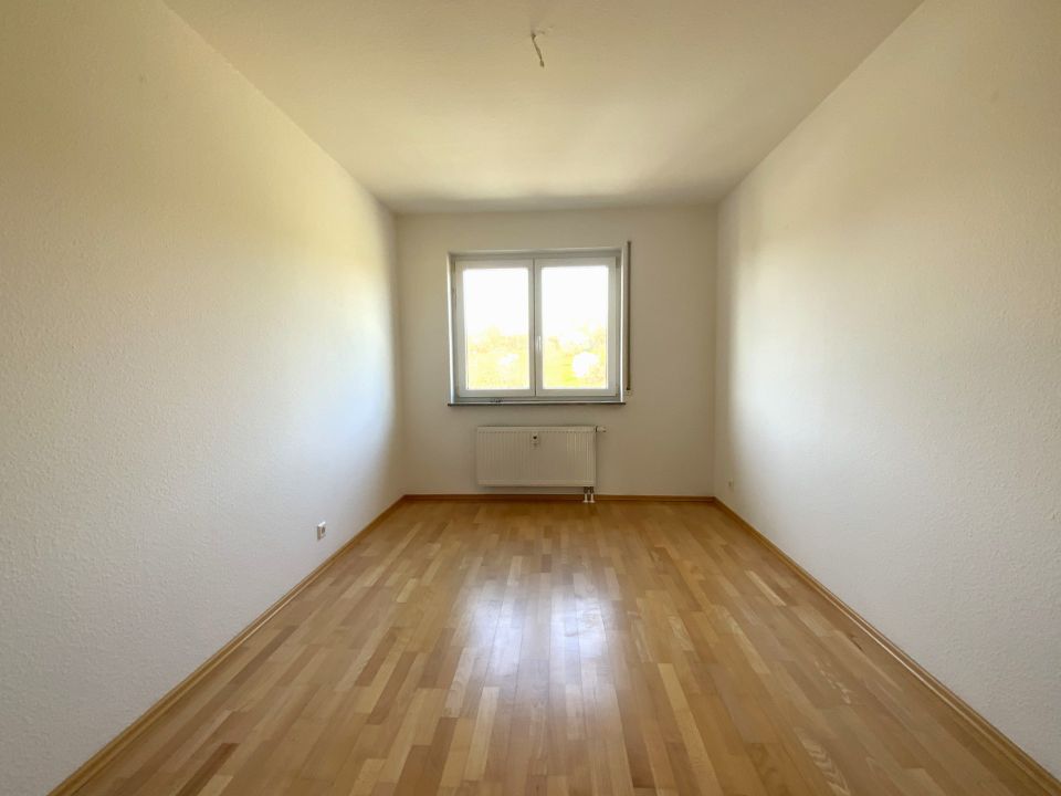 4-Zimmer Penthouse-Wohnung mit 65 m² Dachterrasse in Möglingen 