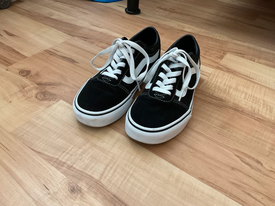 Vans - Ward (Suede/Canvas) Black/White (36,5) in Lübeck