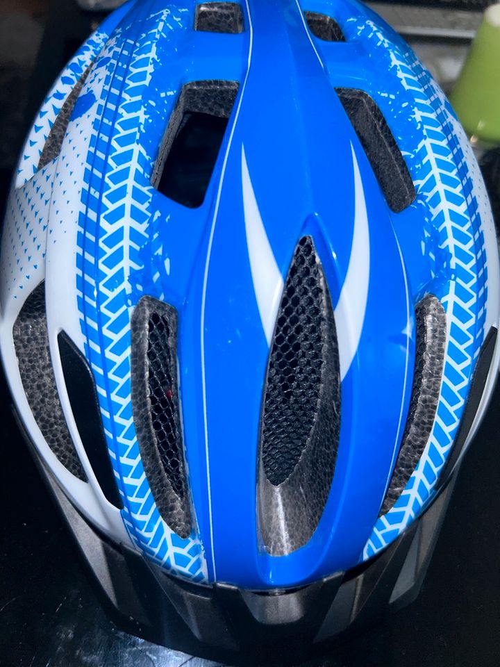 Fahrrad Helm Kinder Blau modern in Frankfurt am Main