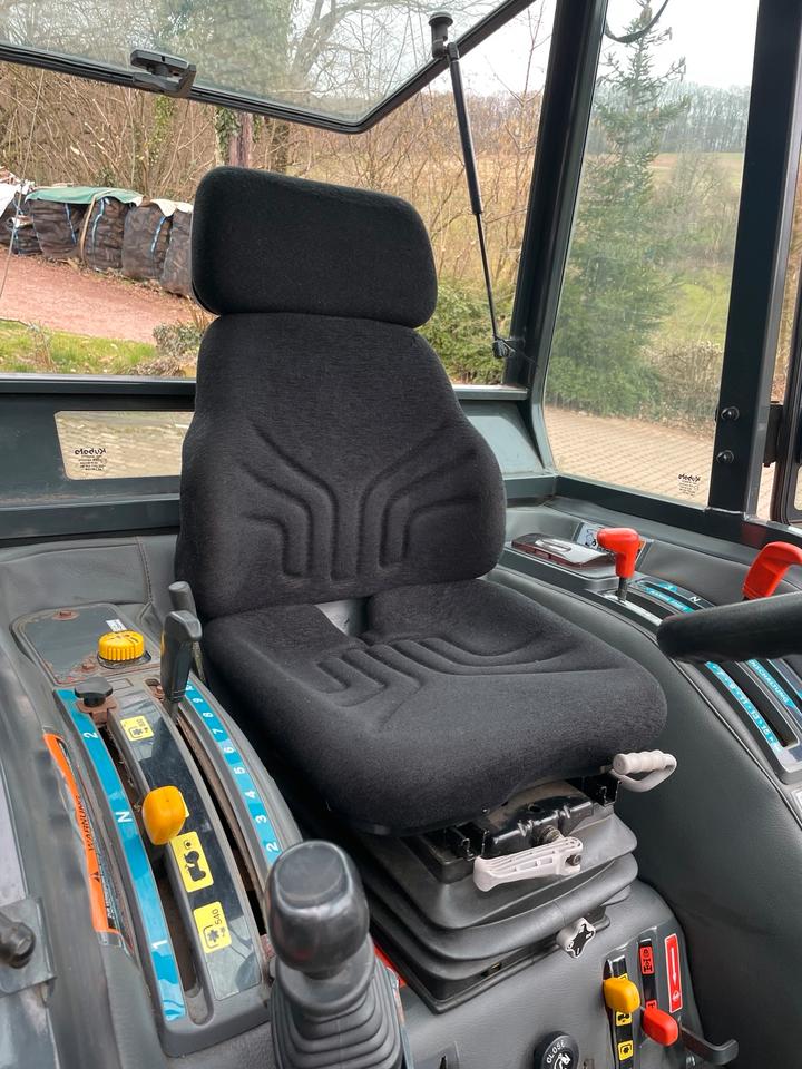 Kubota STV 32 Mähwerk Hydraulik Traktor Schlepper in Mettlach