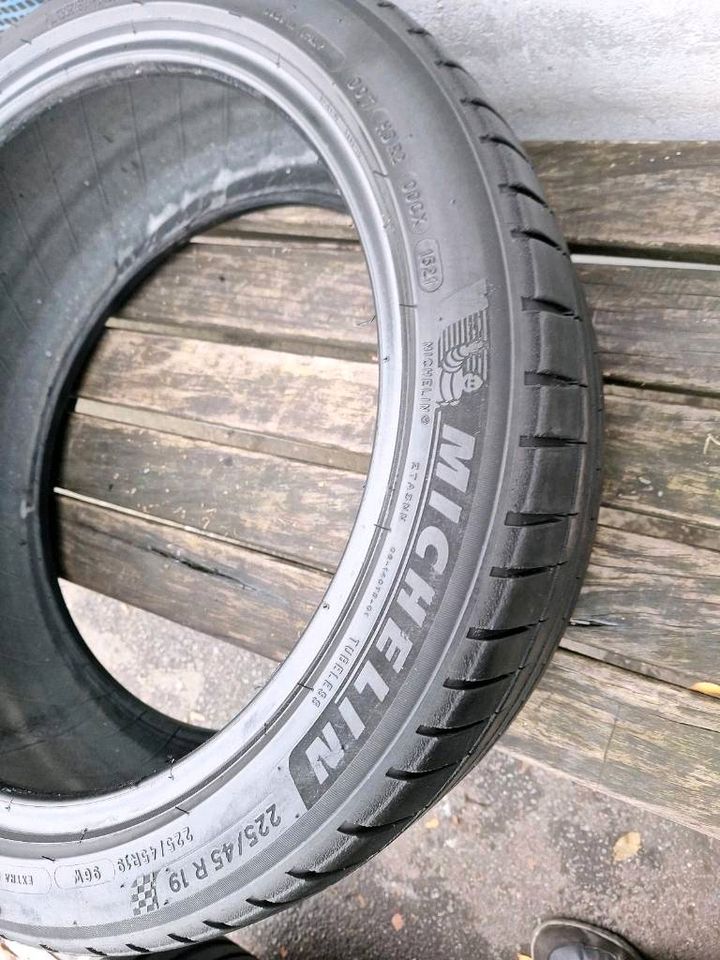 2× 225/45r19 96W Sommerreifen Michelin PilotSport 4* in Würselen