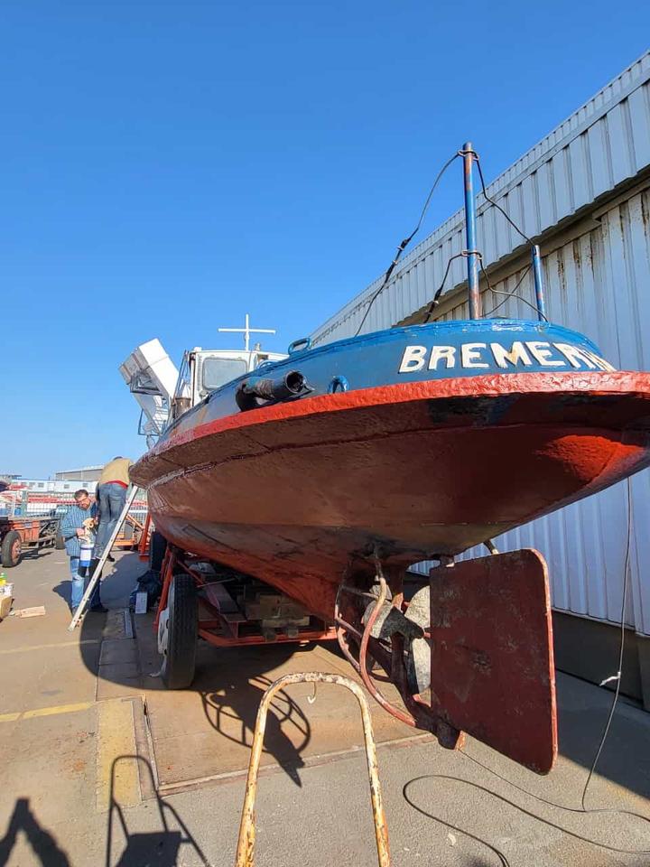 Schlepper,Schiff, Tug,,fahrfertig, Deutz Motor generalüberholt, in Haselau