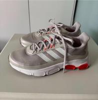 Adidas Quadcube Sneaker Laufschuhe Sportschuhe hellgrau Neuwert.4 Frankfurt am Main - Ostend Vorschau